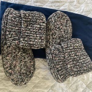 NWT Women’s Bombas Sherpa Lined Slippers